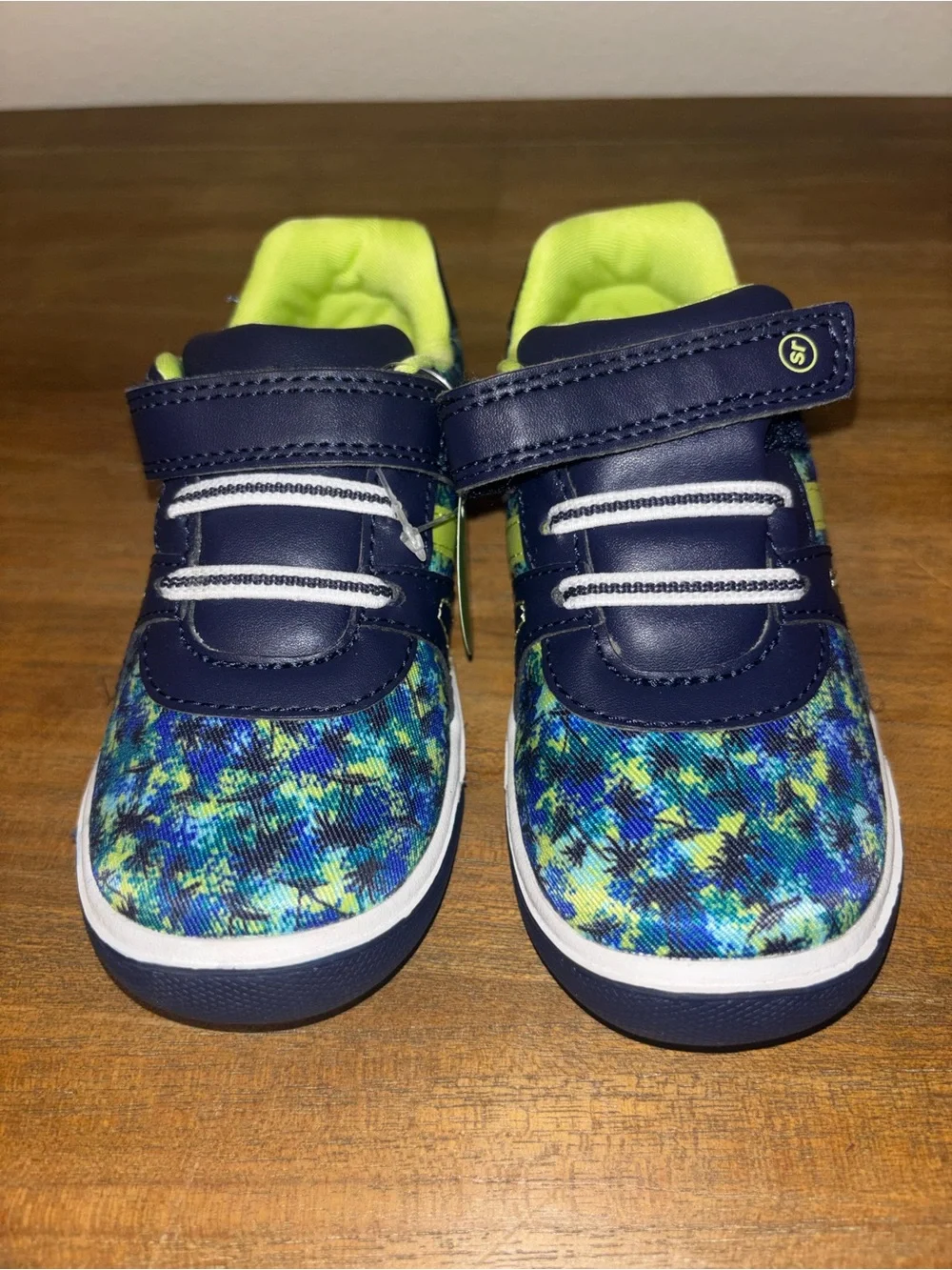 Stride Rite Toddler Boys SR Thompson Polyurethane Sneakers 9.5 new